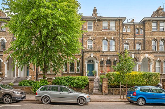 2 Bedroom Flat For Sale In Camden Terrace, Camden, NW1