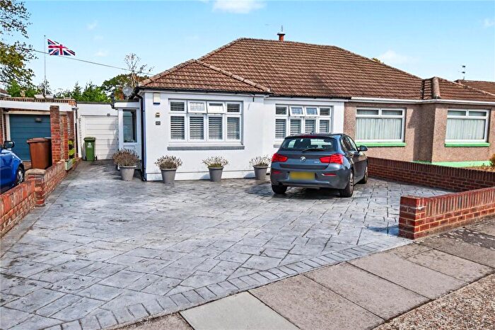 2 Bedroom Bungalow For Sale In Rudland Road, Bexleyheath, DA7