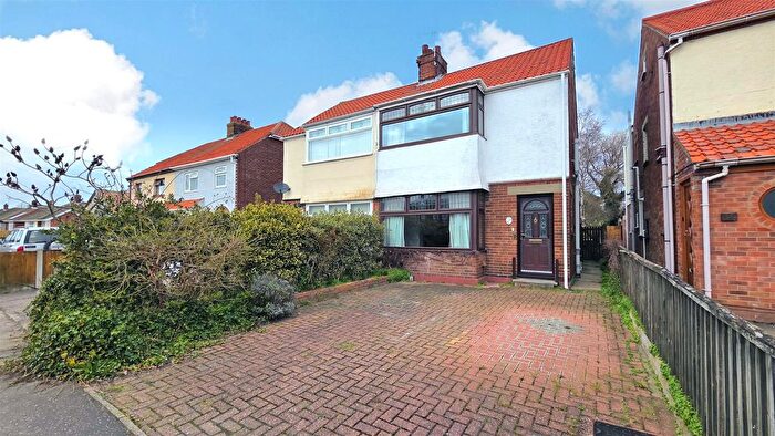 3 Bedroom Semi Detached House For Sale In Burgh Road, Gorleston, NR31