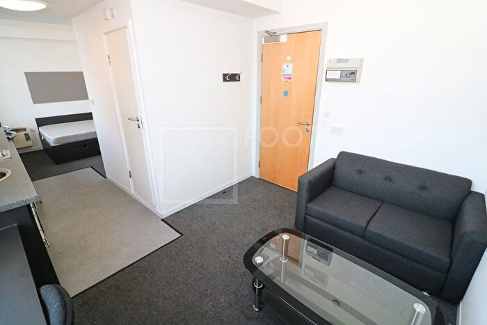 Studio To Rent In Hey Street, Bradford, BD7