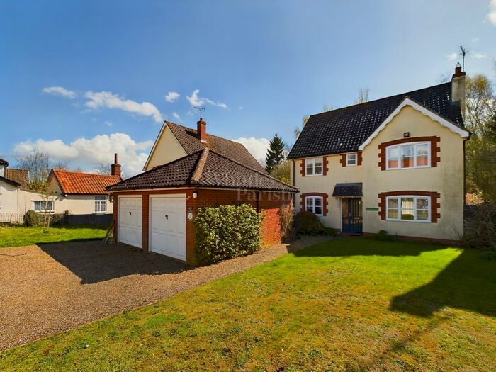 4 Bedroom Detached House For Sale In The Street, Brockdish, Diss, IP21