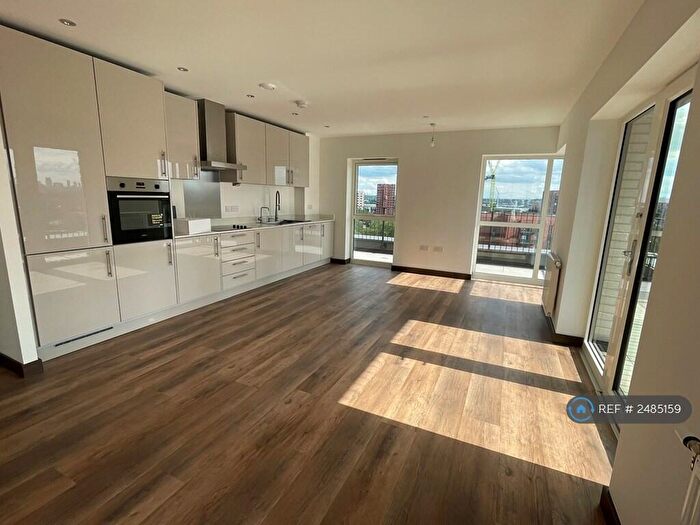 2 Bedroom Flat To Rent In Abbey Road, London, IG11