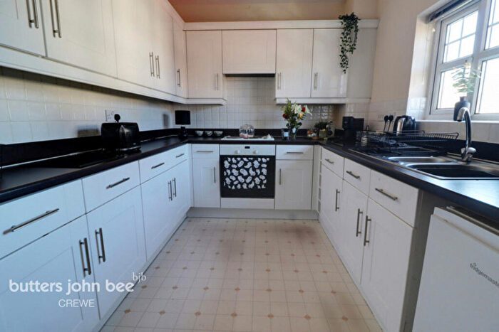 2 Bedroom Apartment For Sale In St Georges Court, Crewe, CW2