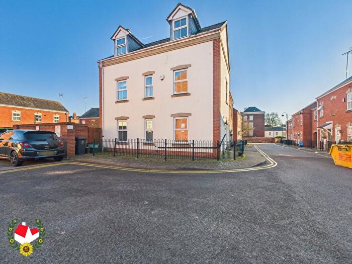 3 Bedroom House For Sale In Chillingworth Mews, Gloucester, GL1