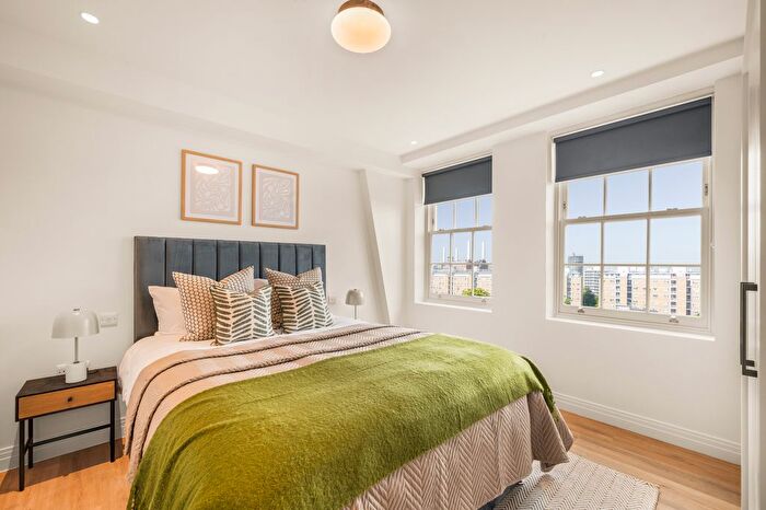 2 Bedroom Flat To Rent In Dolphin Square, Chichester Street, London Lx, London, SW1V