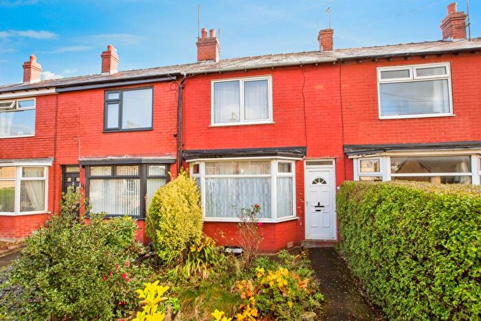 2 Bedroom Terraced House For Sale In Whitegate Road, Halifax, HX3