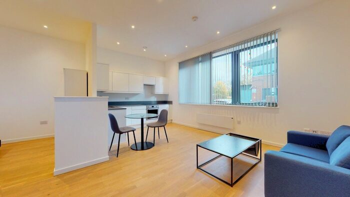 Studio To Rent In Riverbank Way, Brentford, TW8