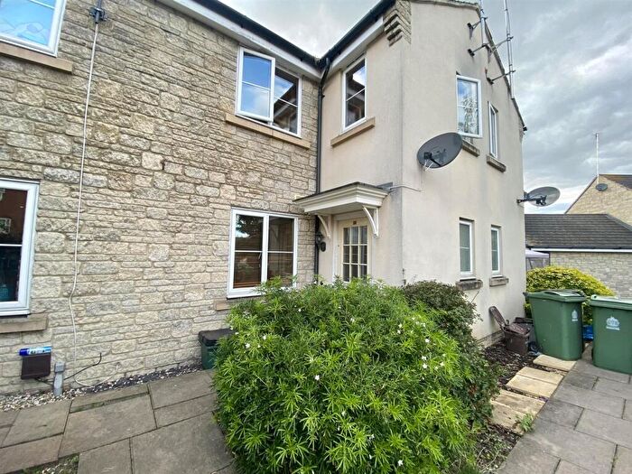 2 Bedroom Terraced House To Rent In Cardinal Drive, Tuffley, Gloucester, GL4