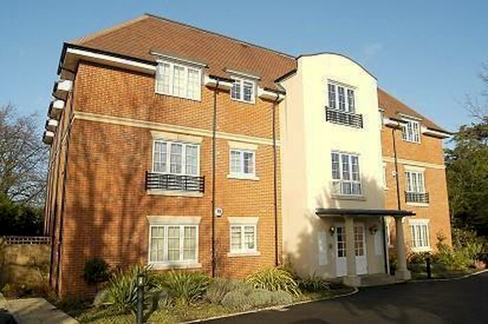 2 Bedroom Apartment To Rent In Newbury, Berkshire, RG14