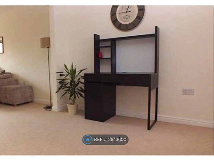 2 Bedroom Flat To Rent In Quins Croft, Leyland, PR25