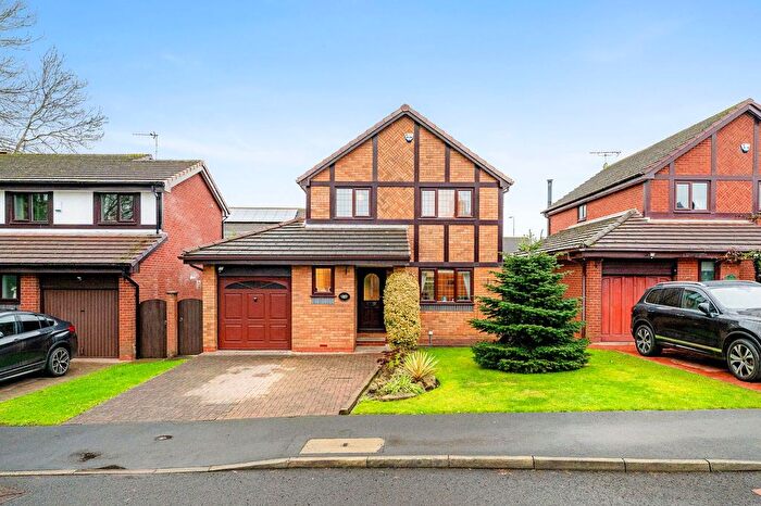 4 Bedroom Detached House For Sale In Moss Fold, Tyldesley, Manchester, M29
