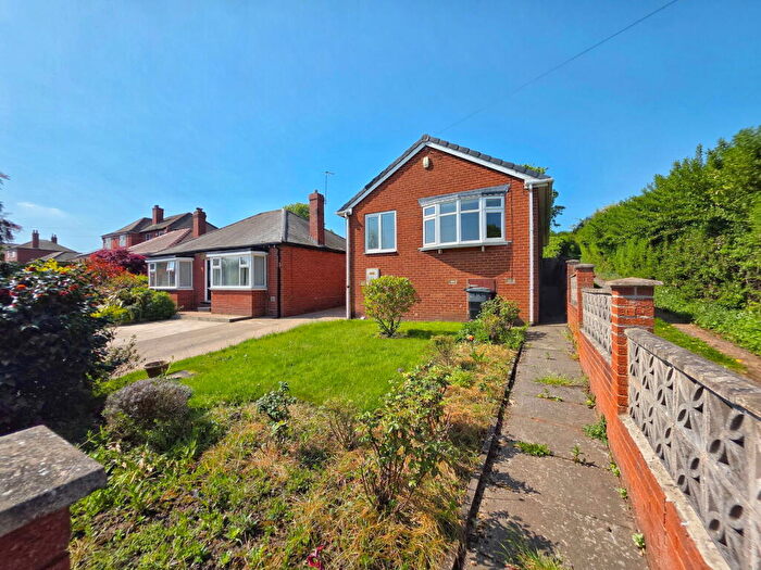 2 Bedroom Detached Bungalow For Sale In Barnsley Road, Darton, Barnsley, S75