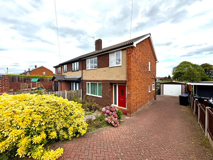 3 Bedroom Semi-Detached House For Sale In Hedge Lane, Darton, Barnsley, S75
