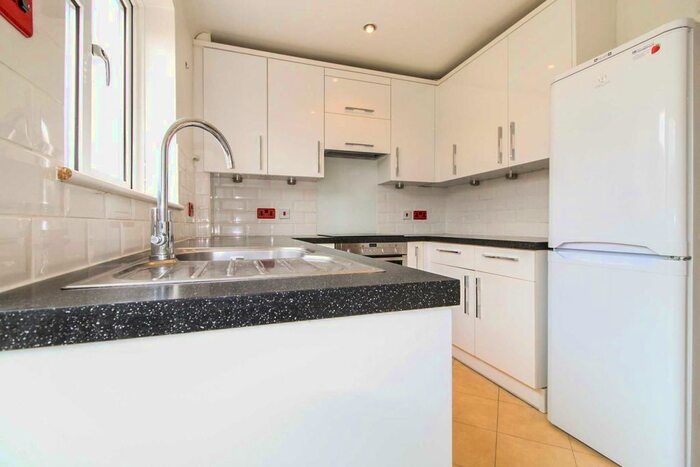 3 Bedroom Terraced House To Rent In Bellhouse Road, Romford, RM7