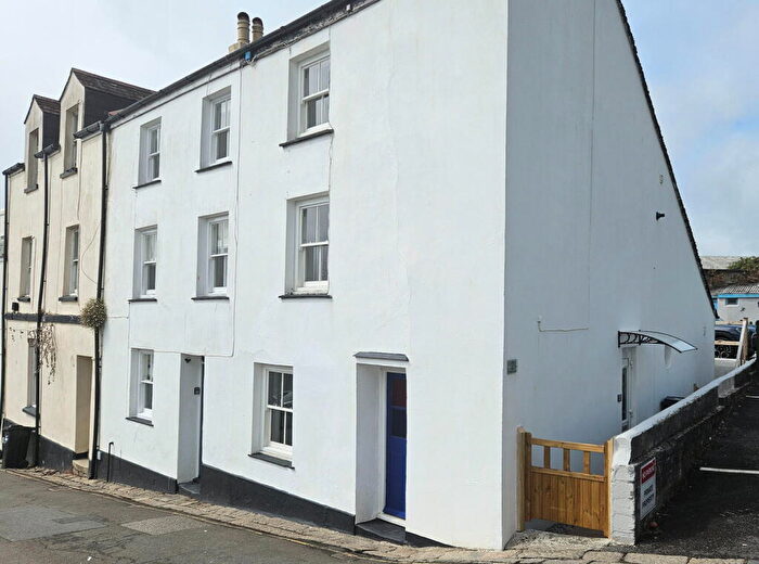 3 Bedroom Semi-Detached House For Sale In North Street, St. Austell, PL25