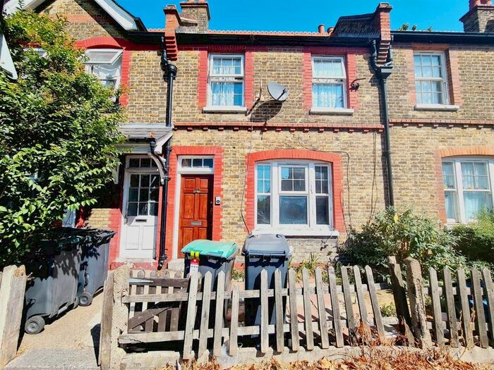3 Bedroom Property To Rent In Lordship Lane, London, N17