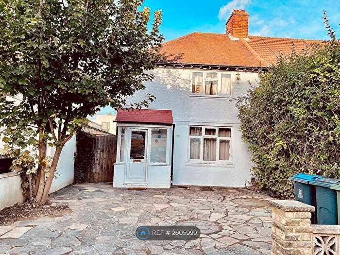 4 Bedroom Semi-Detached House To Rent In Kingston Road, Kingston Upon Thames, KT1