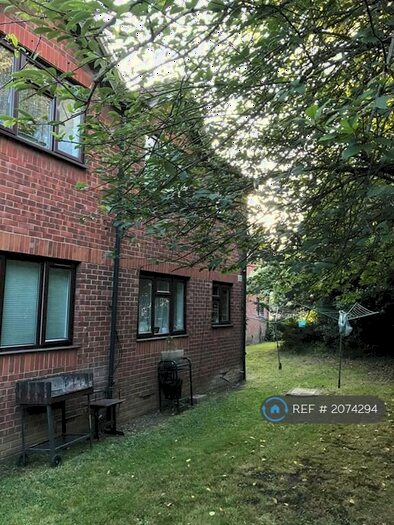 1 Bedroom Flat To Rent In Parsonage Road, Grays, RM20