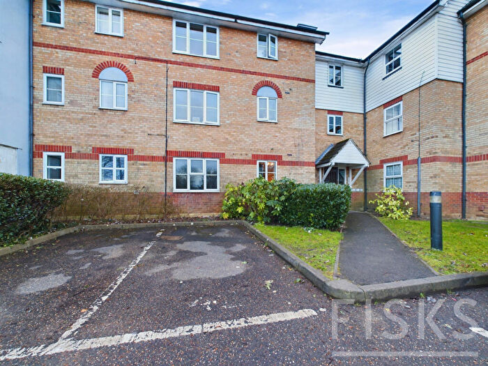 2 Bedroom Block Of Apartments For Sale In London Road, Benfleet, SS7
