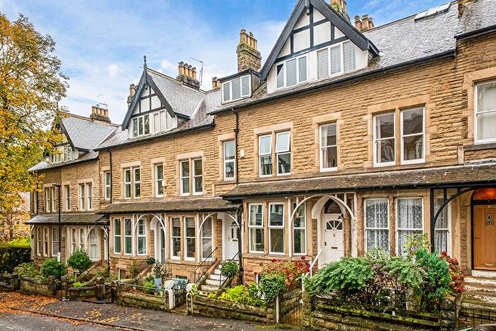 4 Bedroom Town House For Sale In Belmont Road, Harrogate, HG2