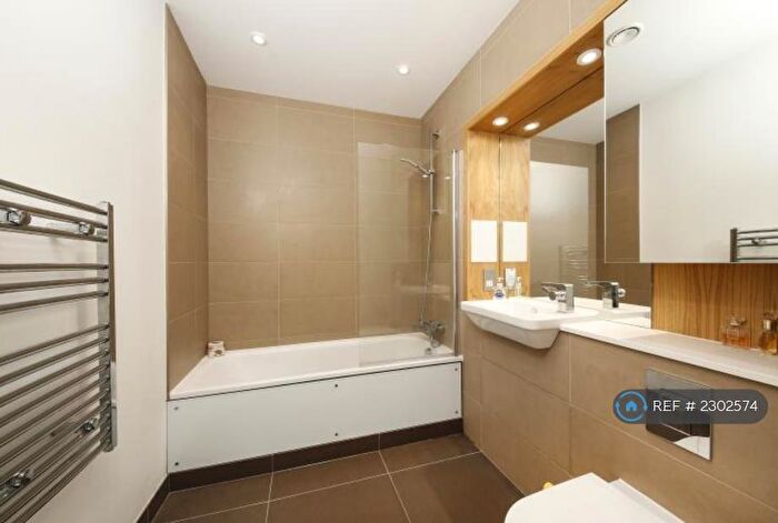 1 Bedroom Flat To Rent In Grove Place, London, SE9