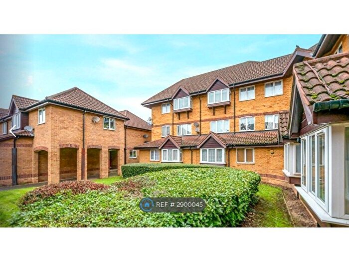 1 Bedroom Flat To Rent In Cook Square, Erith, DA8