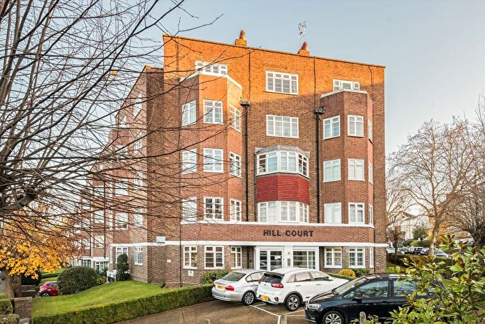 3 Bedroom Flat For Sale In St. Mark's Hill, Surbiton, KT6
