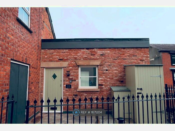 1 Bedroom Flat To Rent In High Street, Stockport, SK1