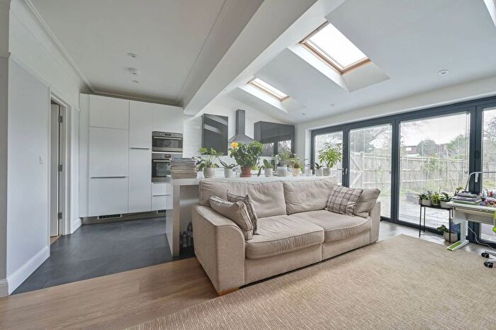 4 Bedroom Property To Rent In Stratton Road, Wimbledon, London, SW19