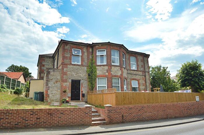 1 Bedroom Flat For Sale In Elmfield, Ryde, PO33