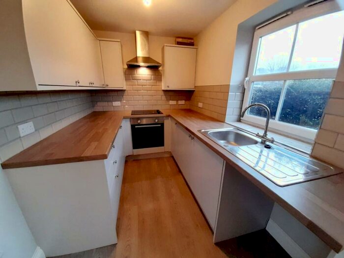 3 Bedroom Terraced House To Rent In Lea Place, Gainsborough, DN21