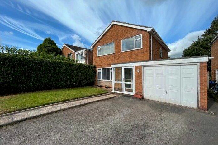 3 Bedroom Property To Rent In Westward Close, Uttoxeter, ST14