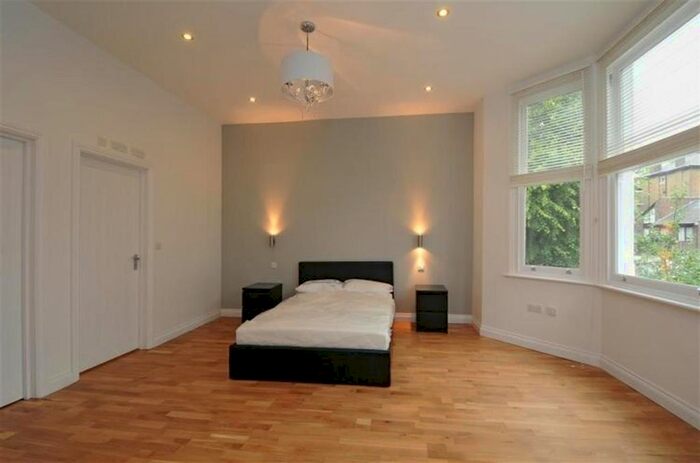 Studio To Rent In Woodchurch Road, London, NW6