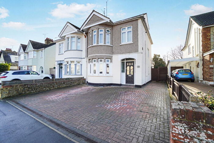5 Bedroom Semi-Detached House For Sale In High Street, Great Wakering, Southend-on-sea, SS3