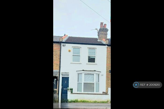 2 Bedroom Terraced House To Rent In Longfellow Road, Worcester Park, KT4