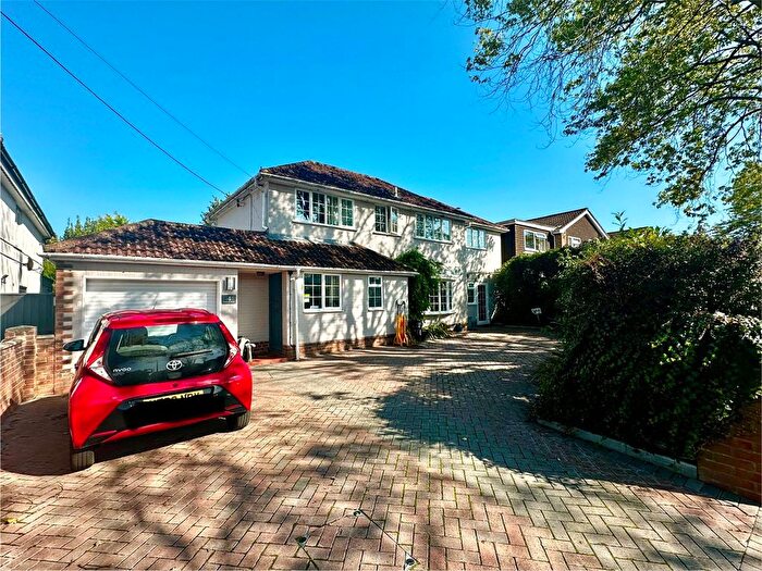 6 Bedroom Detached House For Sale In Park Avenue, Lymington, Hampshire, SO41
