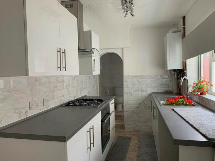 2 Bedroom Terraced House To Rent In Albany Road, Chatham, ME4