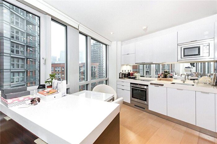 1 Bedroom Apartment For Sale In Fairmont Avenue, London, E14