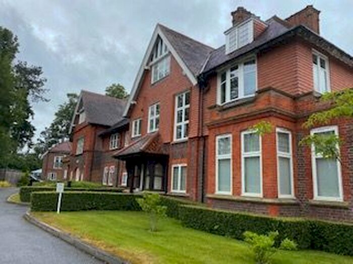 1 Bedroom Flat To Rent In Harmonia Court, Watford, WD17