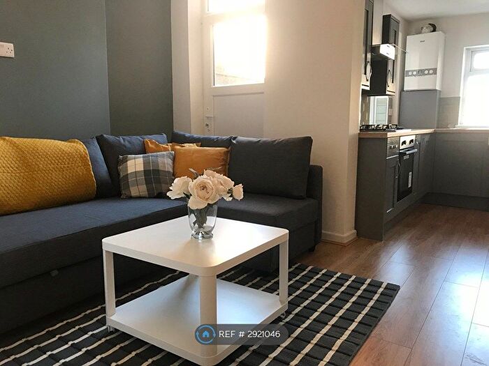 3 Bedroom Terraced House To Rent In Molyneux Road, Liverpool, L6