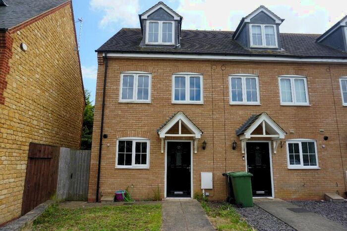 3 Bedroom Terraced House To Rent In Easton Lane, Bozeat, NN29