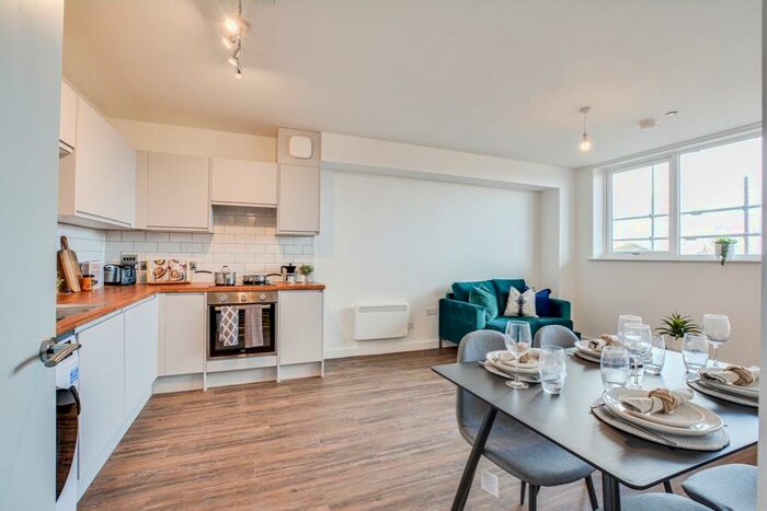 2 Bedroom Apartment To Rent In Clarence Road, Manchester, Greater Manchester, M13