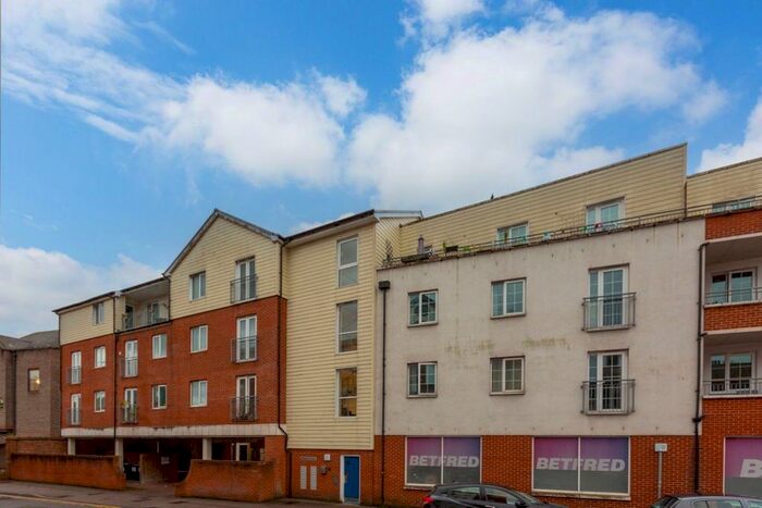 1 Bedroom Flat To Rent In Medway Wharf Road, Tonbridge, TN9