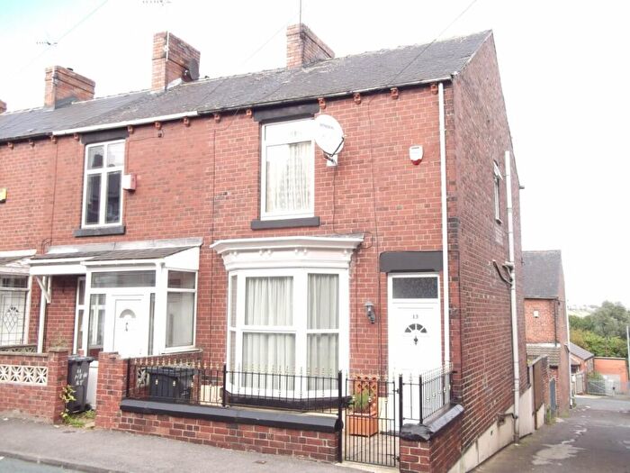 2 Bedroom House To Rent In New Street, Wombwell, S73