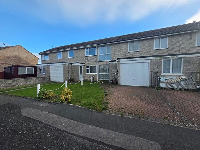 3 Bedroom Terraced House For Sale In Croft Road, Portland, DT5