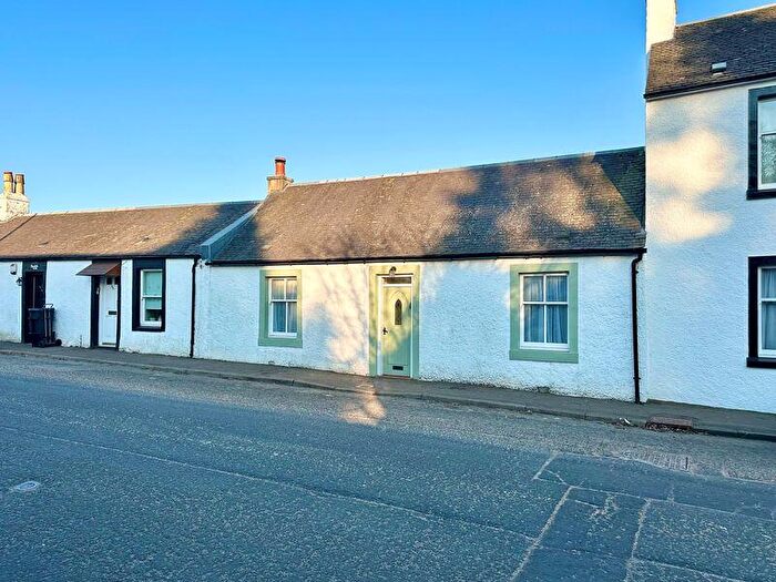 2 Bedroom Cottage For Sale In Main Road, Fenwick, KA3