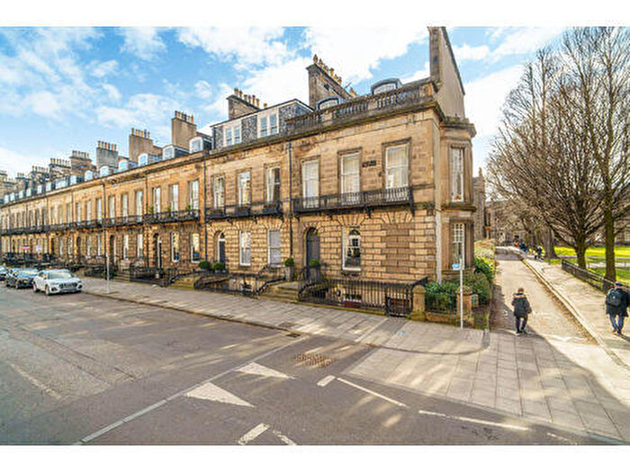 2 Bedroom Flat To Rent In Manor Pl, Edinburgh, EH3