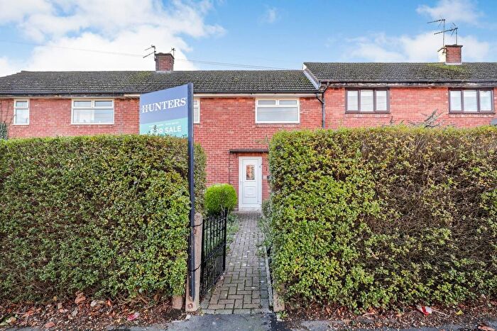 3 Bedroom Terraced House For Sale In Wentworth Close, Harrogate, HG2