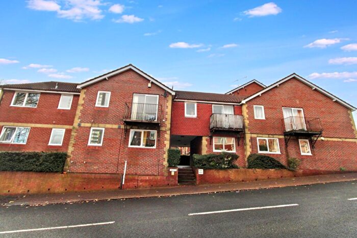 1 Bedroom Apartment For Sale In Deneside Court, Jesmond Vale, Newcastle Upon Tyne, Tyne And Wear, NE2