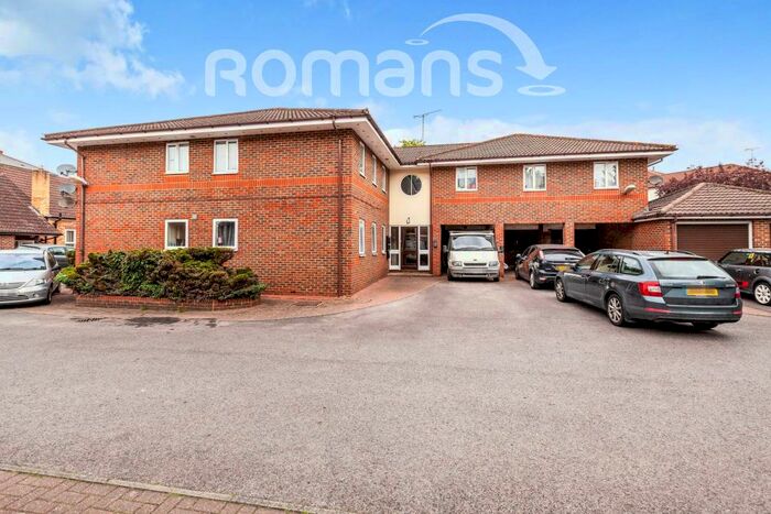 2 Bedroom Apartment To Rent In St. Lukes Road, SL6